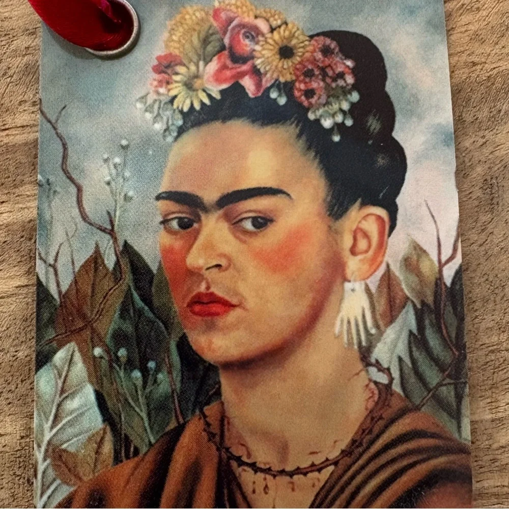 Frida Kahlo Luggage Tag with Beautiful Pink & Red Ribbon - Picture 1 of 11
